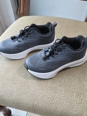 Primark Grey and White Kids' Sneakers with Toggle Laces